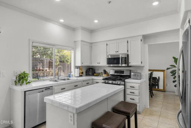 1522 Carnation Avenue, Ventura, CA 93004