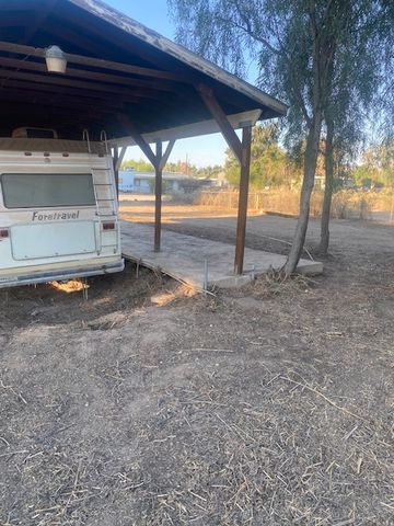 2048 E Hackamore Drive, Mohave Valley, AZ 86440