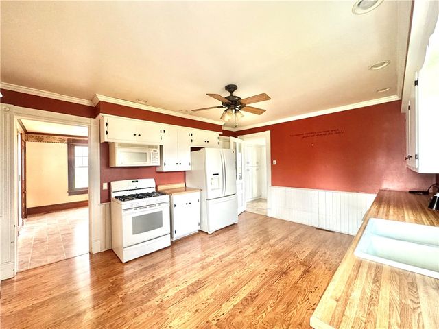 3282 Hann Hill Rd, Hermitage, PA 16148