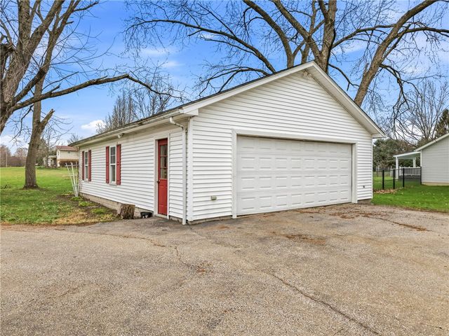 3282 Hann Hill Rd, Hermitage, PA 16148