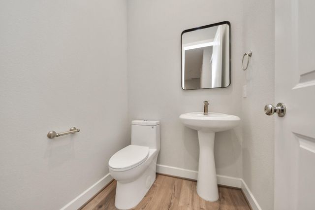 2319 Silva Park Lane, Houston, TX 77091
