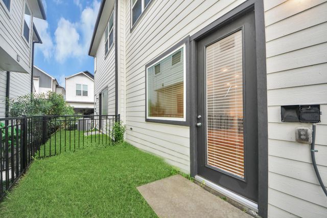 2319 Silva Park Lane, Houston, TX 77091