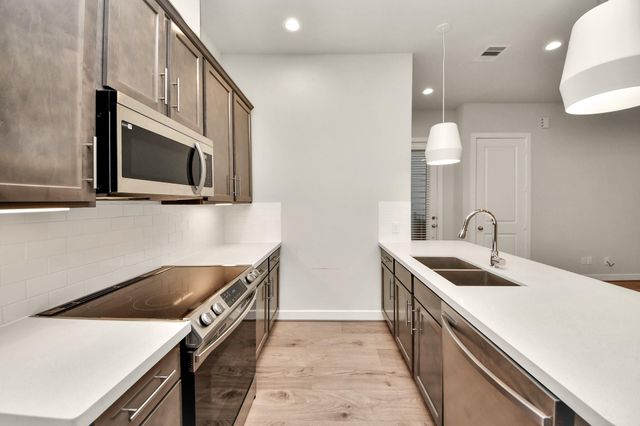 2319 Silva Park Lane, Houston, TX 77091
