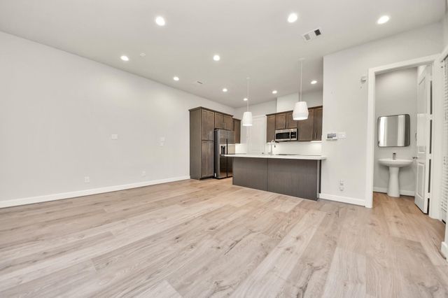 2319 Silva Park Lane, Houston, TX 77091
