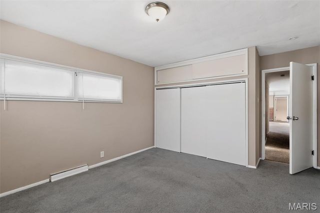 14 Kenwood Drive, Hazelwood, MO 63042