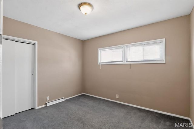 14 Kenwood Drive, Hazelwood, MO 63042