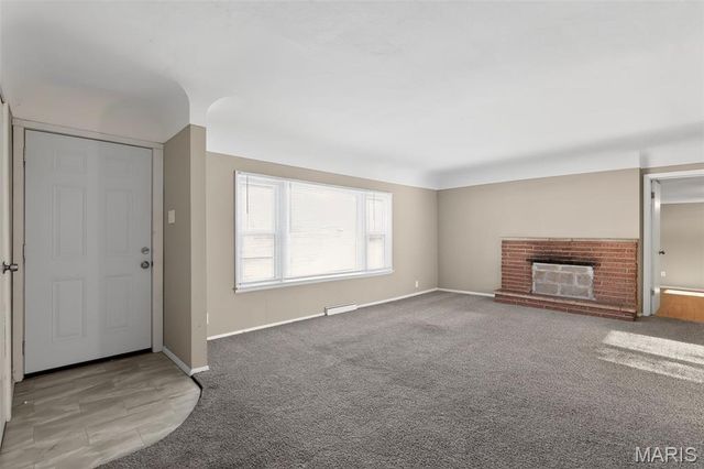 14 Kenwood Drive, Hazelwood, MO 63042