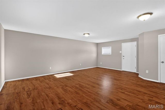 14 Kenwood Drive, Hazelwood, MO 63042