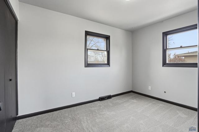 2315 SHERIDAN LAKE RD, Rapid City, SD 57703