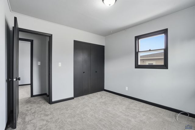 2315 SHERIDAN LAKE RD, Rapid City, SD 57703