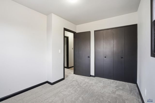 2315 SHERIDAN LAKE RD, Rapid City, SD 57703