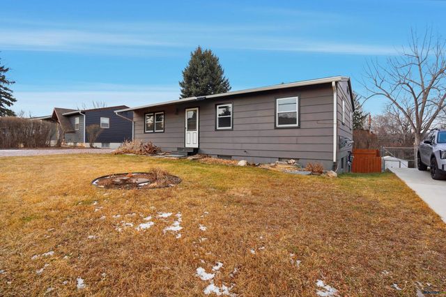 2315 SHERIDAN LAKE RD, Rapid City, SD 57703