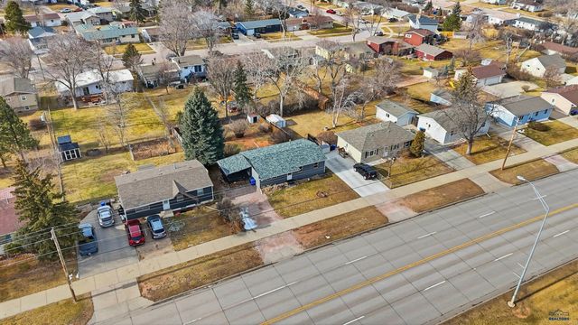 2315 SHERIDAN LAKE RD, Rapid City, SD 57703