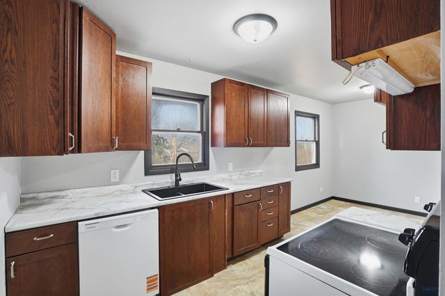 2315 SHERIDAN LAKE RD, Rapid City, SD 57703