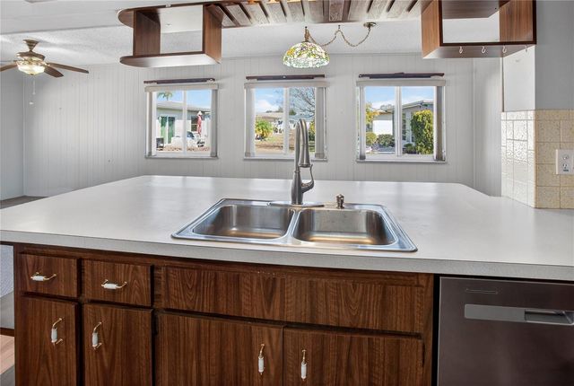 5409 MAGNOLIA TRAIL N 5409, Pinellas Park, FL 33782