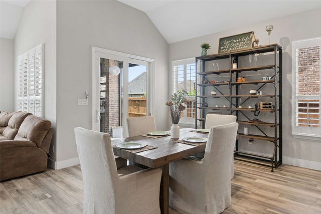 2604 Walnut Creek Lane, The Colony, TX 75056