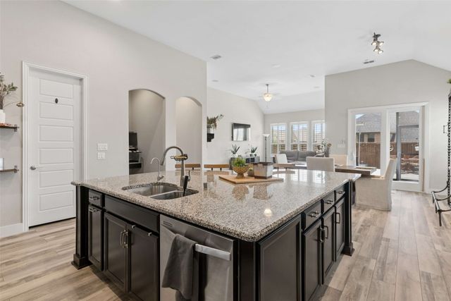 2604 Walnut Creek Lane, The Colony, TX 75056
