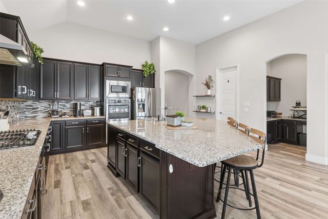 2604 Walnut Creek Lane, The Colony, TX 75056