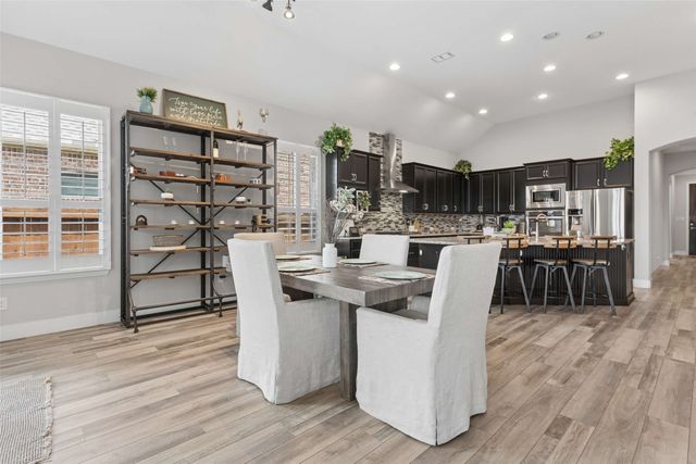 2604 Walnut Creek Lane, The Colony, TX 75056