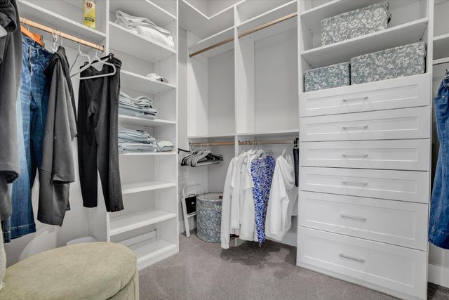 701 Victoria Dr, Manteca, CA 95336