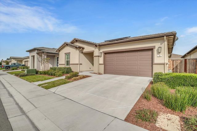 701 Victoria Dr, Manteca, CA 95336