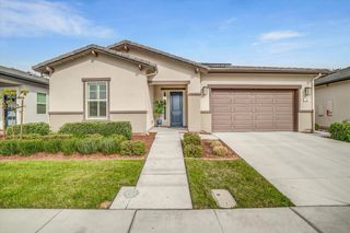 701 Victoria Dr, Manteca, CA 95336