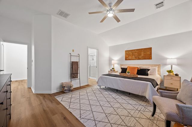 545 Manchester LN, Austin, TX 78737