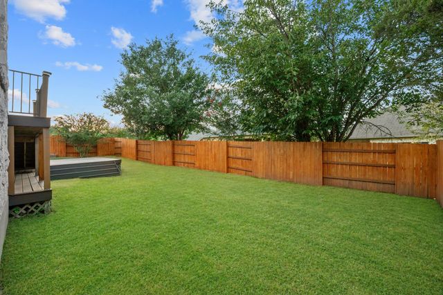 545 Manchester LN, Austin, TX 78737