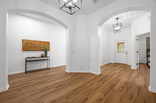 545 Manchester LN, Austin, TX 78737