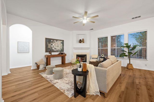 545 Manchester LN, Austin, TX 78737