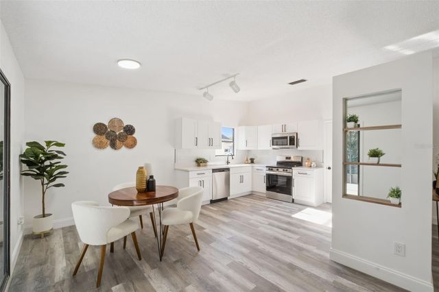 861 SHENANDOAH AVENUE, Deltona, FL 32725