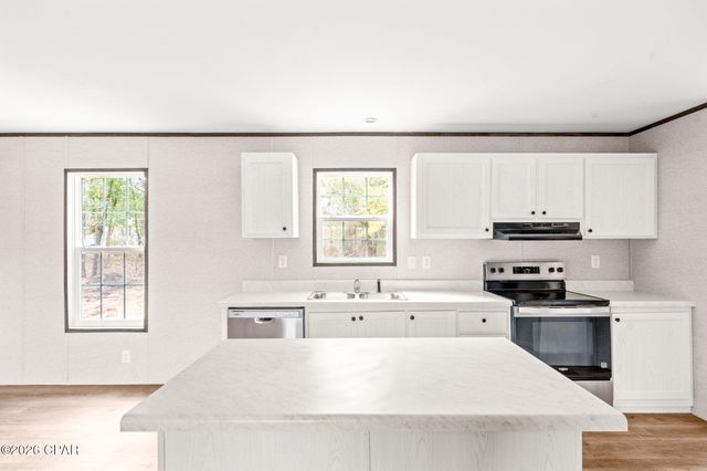 4322 Moss Hill Road, Chipley, FL 32428