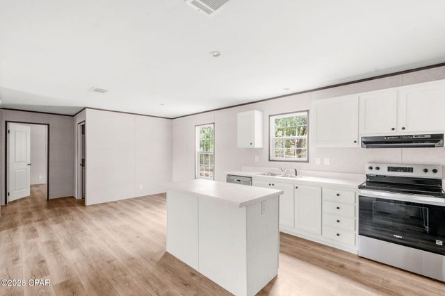 4322 Moss Hill Road, Chipley, FL 32428