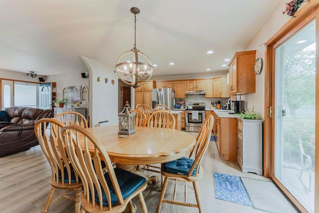 620 COURTLAND AVENUE, Oshkosh, WI 54901
