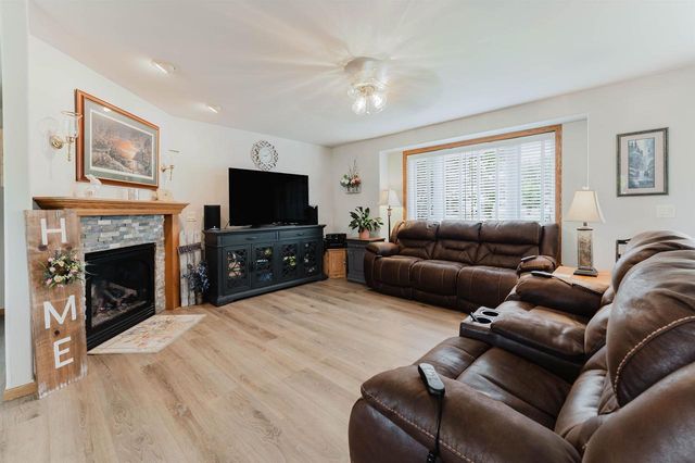 620 COURTLAND AVENUE, Oshkosh, WI 54901