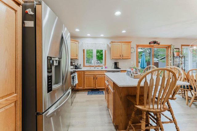 620 COURTLAND AVENUE, Oshkosh, WI 54901