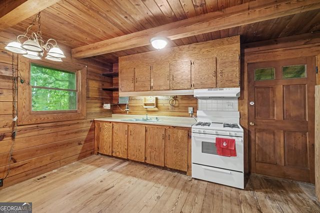 151 Bells Ferry Road NE, White, GA 30184