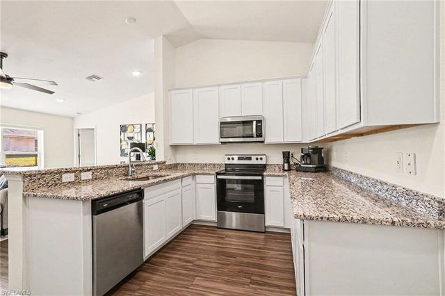 318 NW 4th ST, Cape Coral, FL 33993