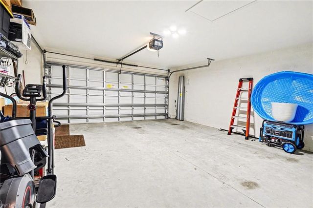 318 NW 4th ST, Cape Coral, FL 33993