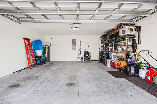 318 NW 4th ST, Cape Coral, FL 33993