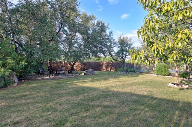 223 Lake Como DR, Austin, TX 78734