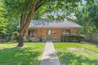 225 S Wills Street, Wills Point, TX 75169