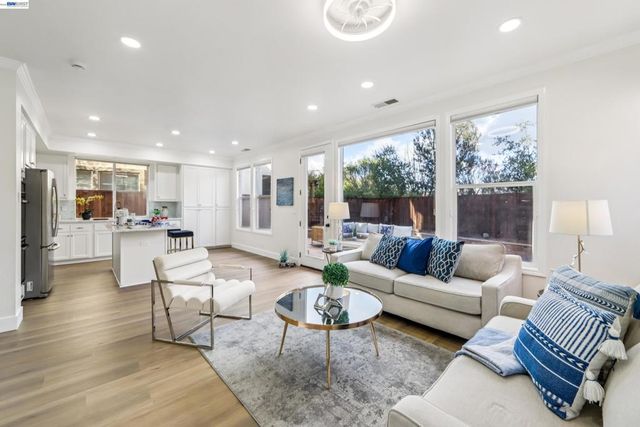 428 Fuchsia Ln, San Ramon, CA 94582
