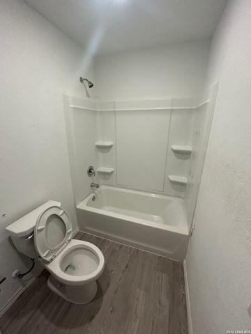 1038 Janzen, San Antonio, TX 78221