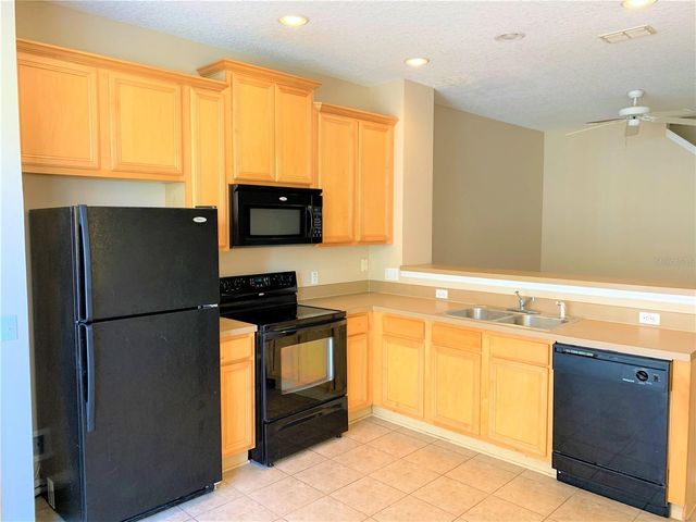 5311 PARADISE CAY CIRCLE, Kissimmee, FL 34746