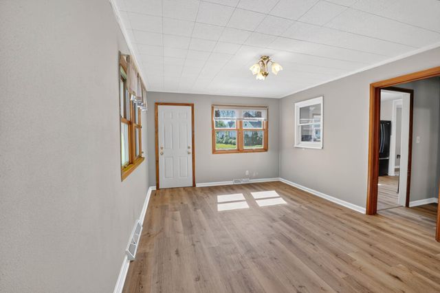 203 5th Street, Parkersburg, IA 50665