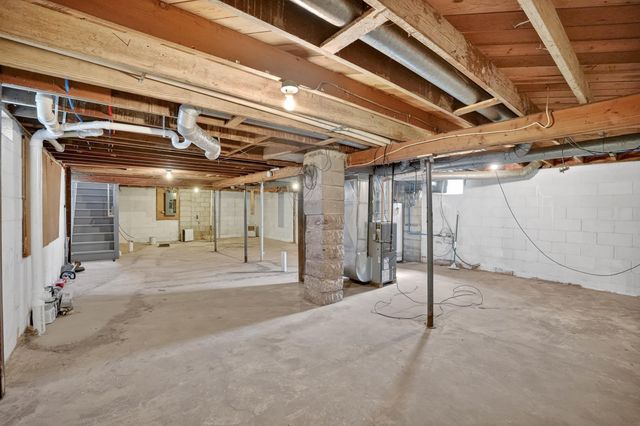 203 5th Street, Parkersburg, IA 50665