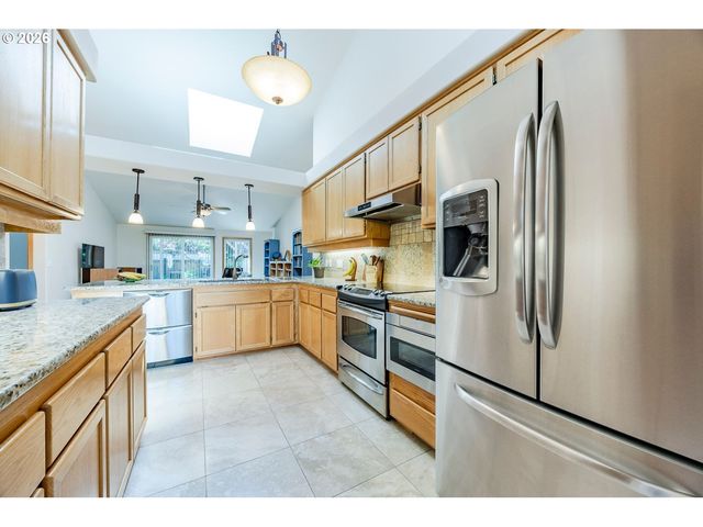 4075 BERRYWOOD Dr, Eugene, OR 97404