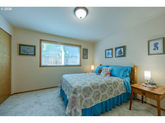 4075 BERRYWOOD Dr, Eugene, OR 97404