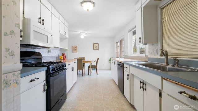1627 Monroe Street, Shelton, WA 98584